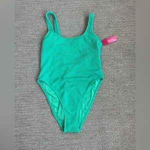 HIGH LEG GREEN ONE PIECE